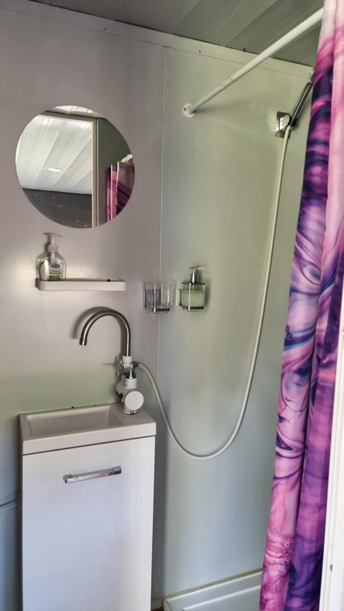 Linga Longa Spiritual Retreat Homestay Curra